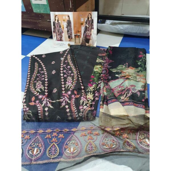 Buy Pakistani Replica Dresses in Bhopal